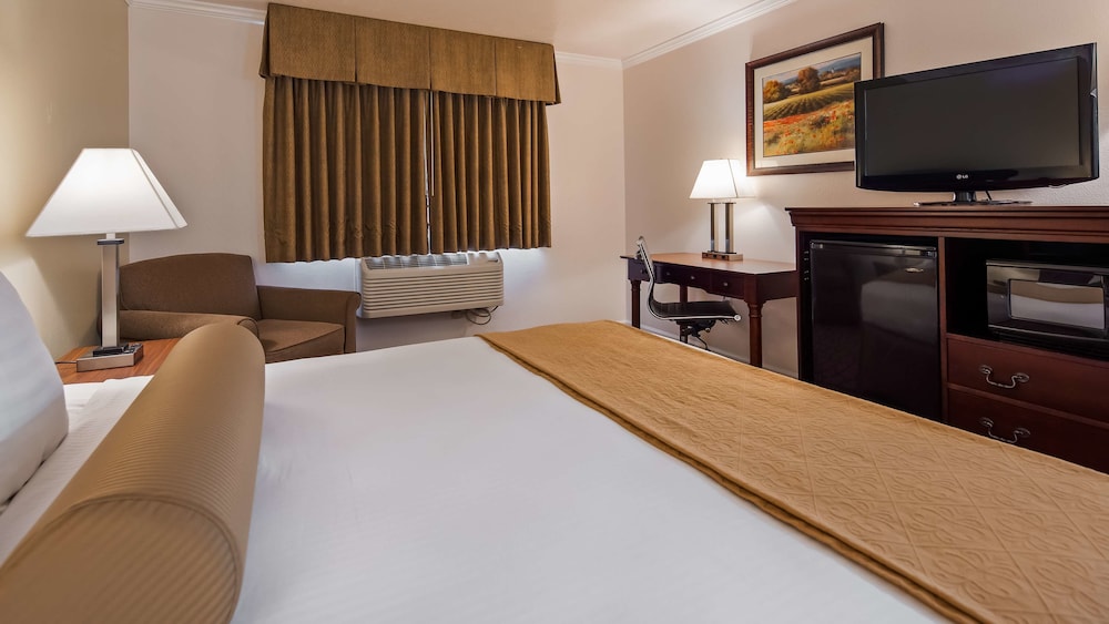 Best Western Salinas Monterey Hotel 14/37
