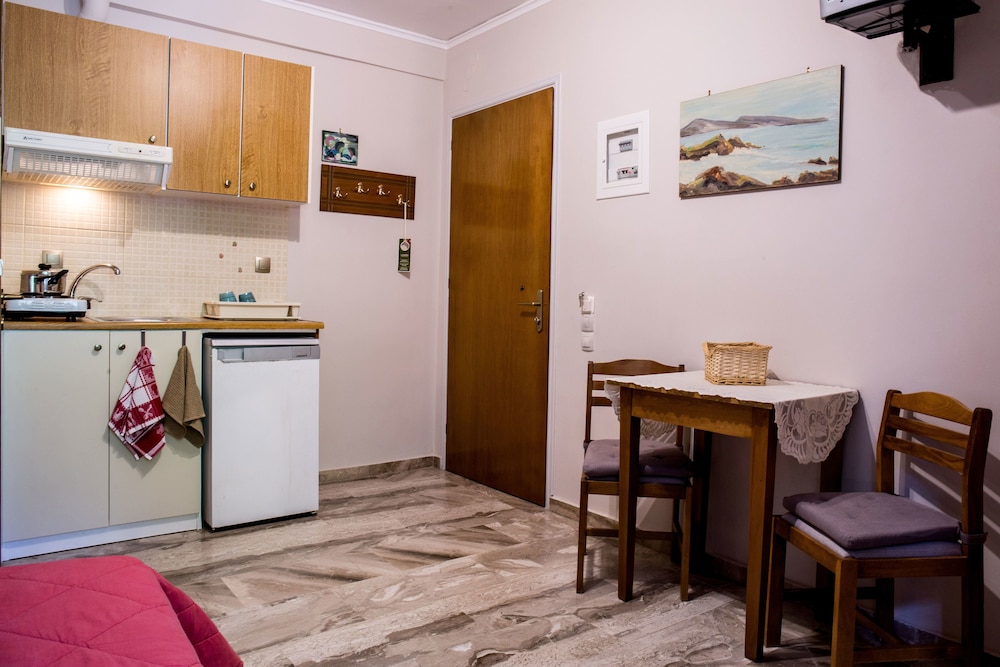 Oasis Apartments 33/50