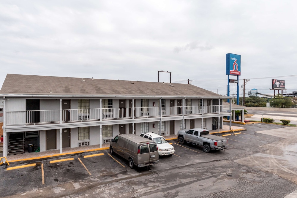 Studio6 San Antonio, TX - Fort Sam Houston Area 34/47
