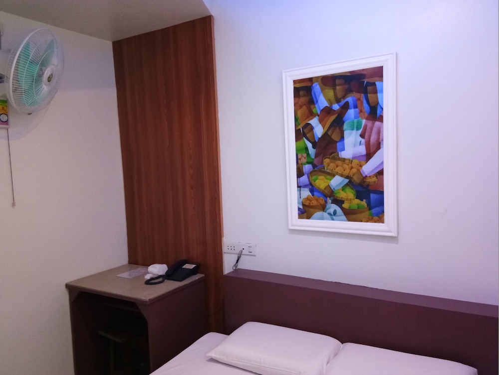 Anthurium Inn 51/52
