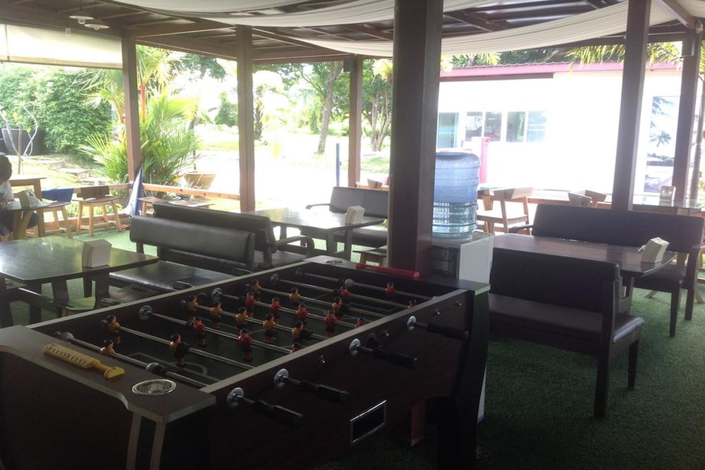 Check In & Chill Out Laem Sok Pier 16/28