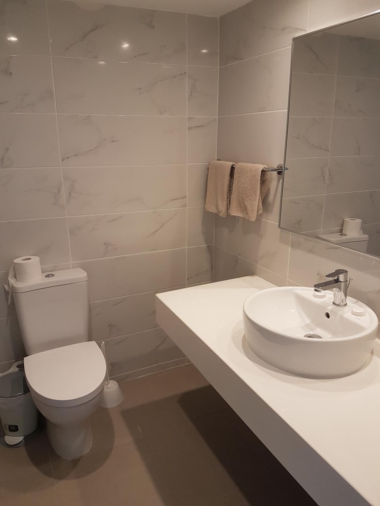 Melini Hotel Suites 40/43