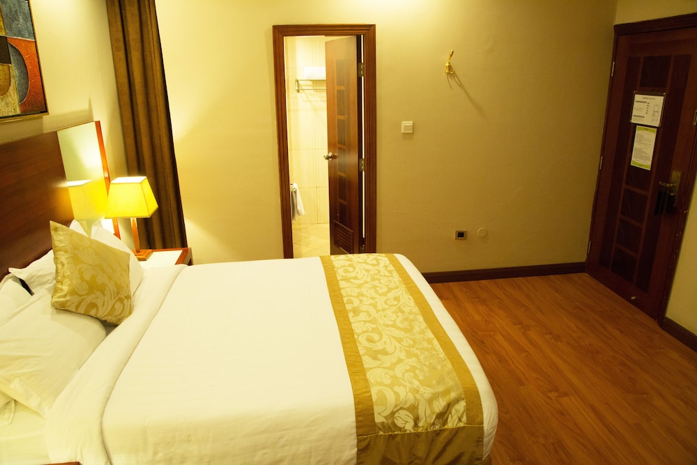 Jupiter International Hotel Cazanchise 25/66