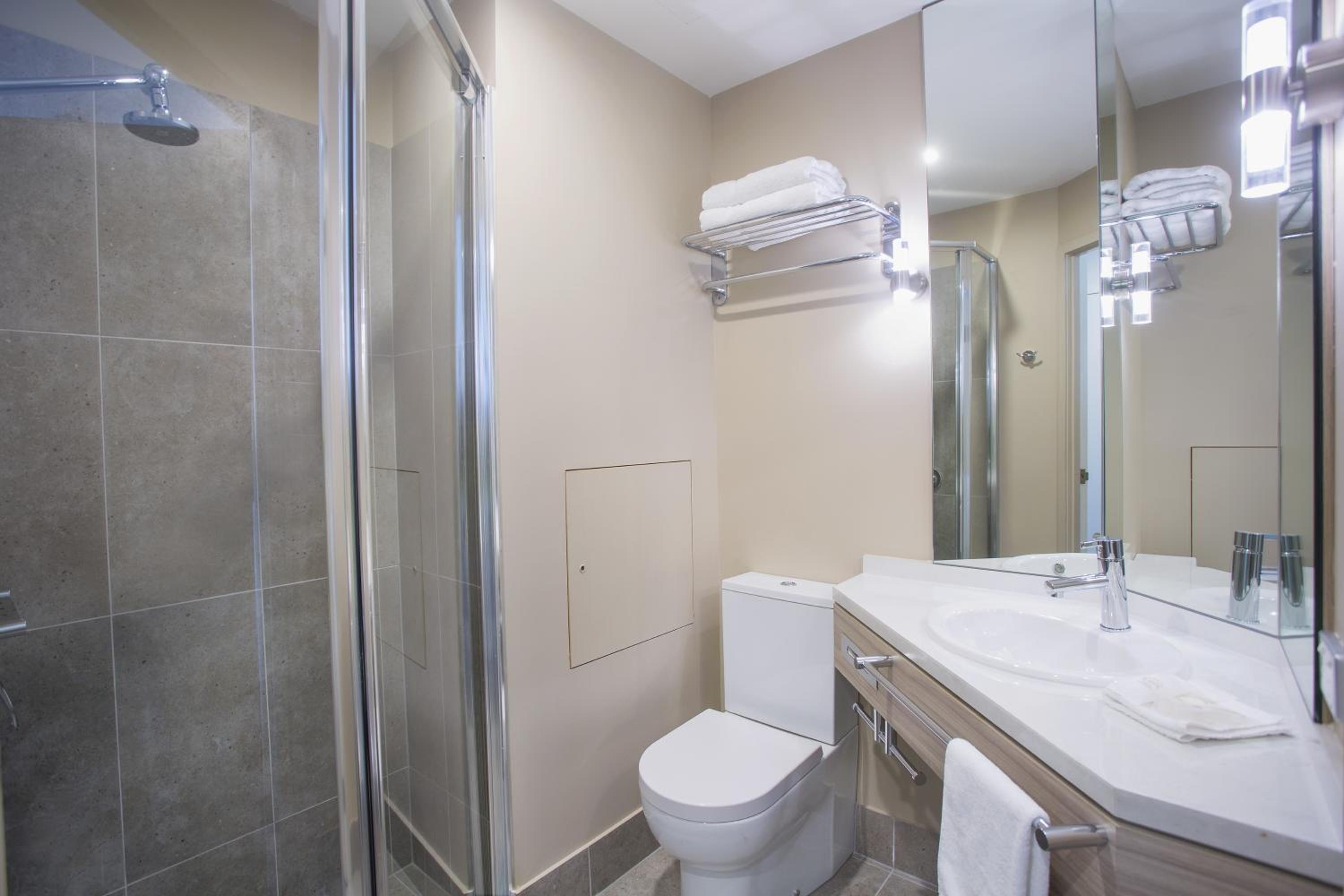 غرفة تنفيذية بسرير كينج وسرير كوين في طابق مرتفع، Ibis Mackay 8/9