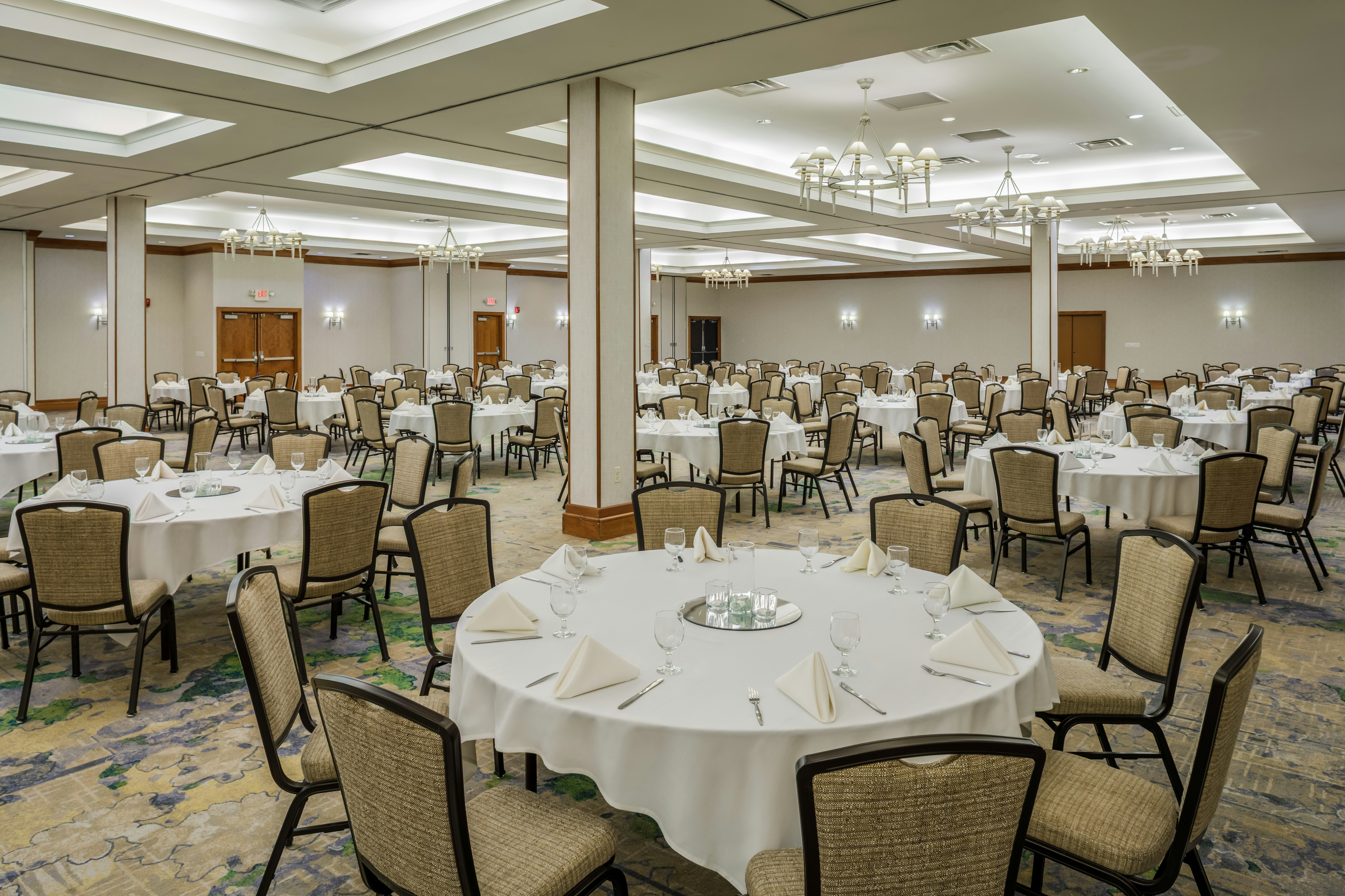Doubletree By Hilton Hotel Rochester 44/80