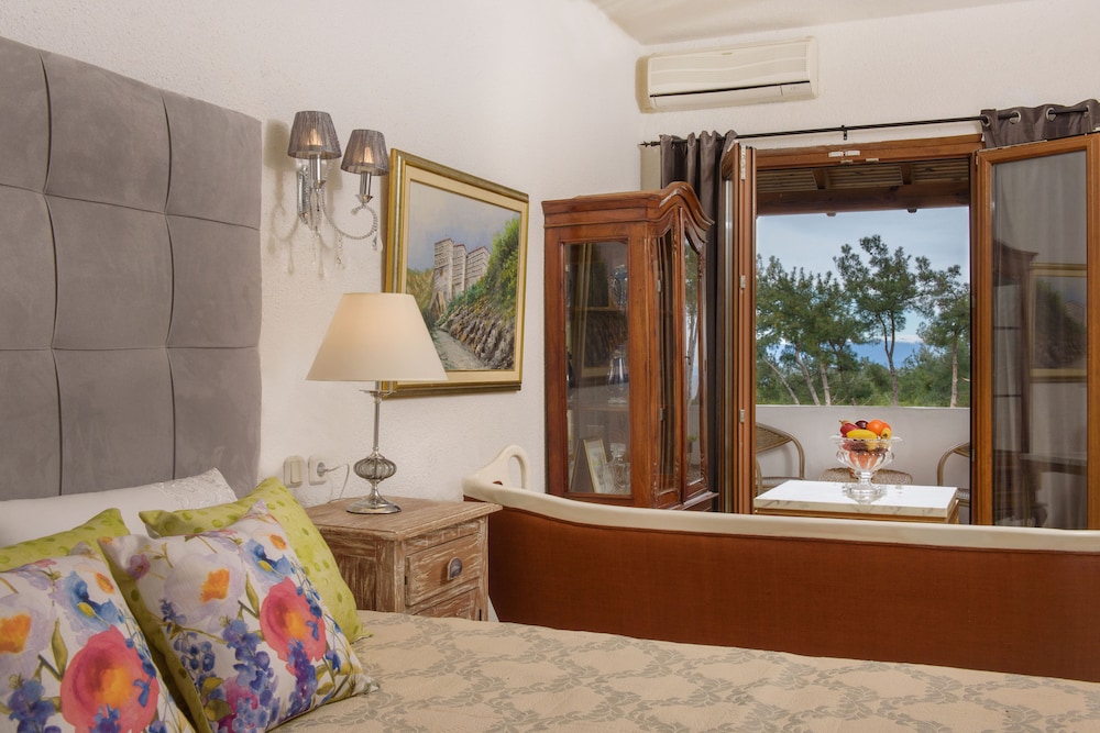 Leandros Hotel 36/50
