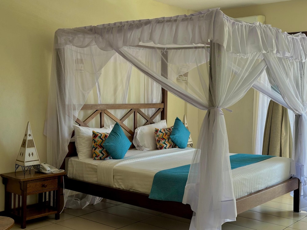Deluxe, King Bed, Garden View