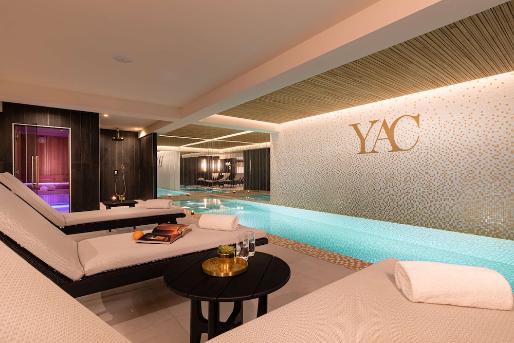 Hotel Yac Paris Clichy, a member of Radisson Individuals 25/50