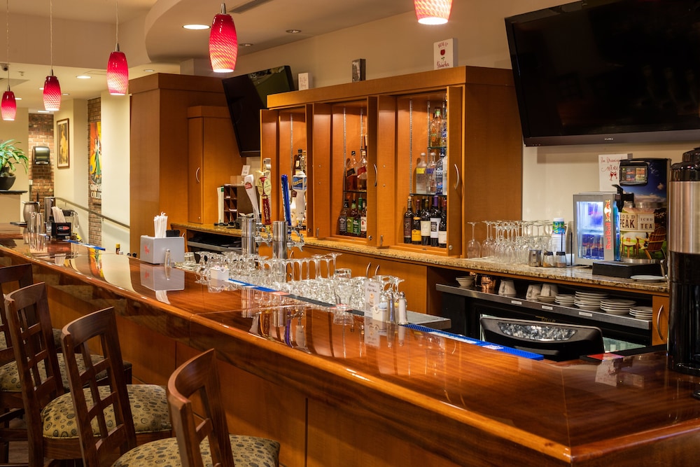 Holiday Inn Port of Miami Downtown Hotel 55/73