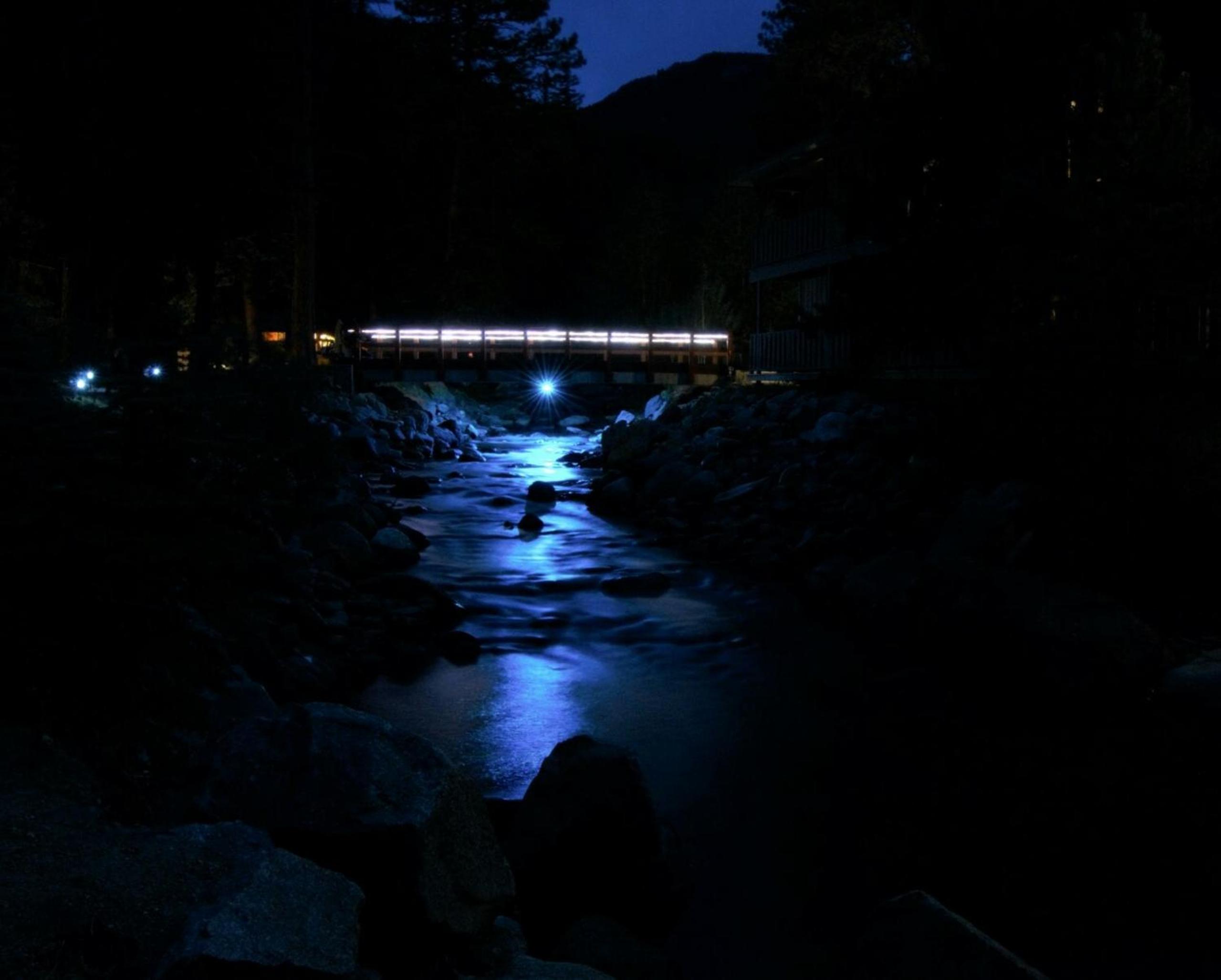 Inn on Fall River & Fall River Cabins 13/15
