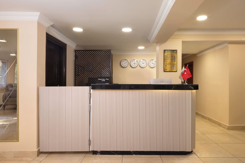 Ulubat Castle Hotel 9/61