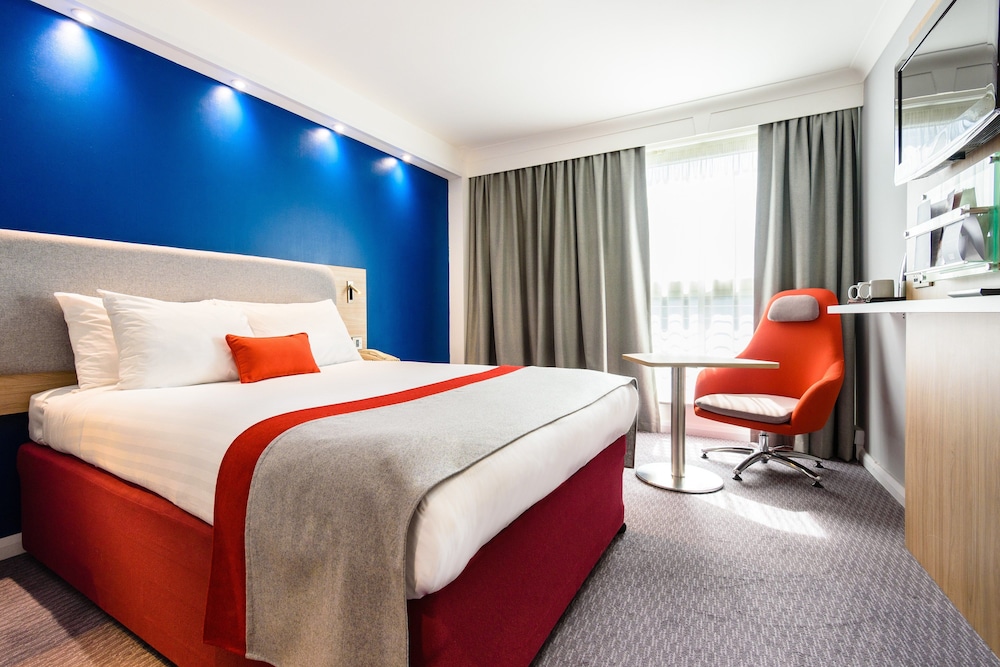 Holiday Inn Express Portsmouth Gunwharf Quays 21/56