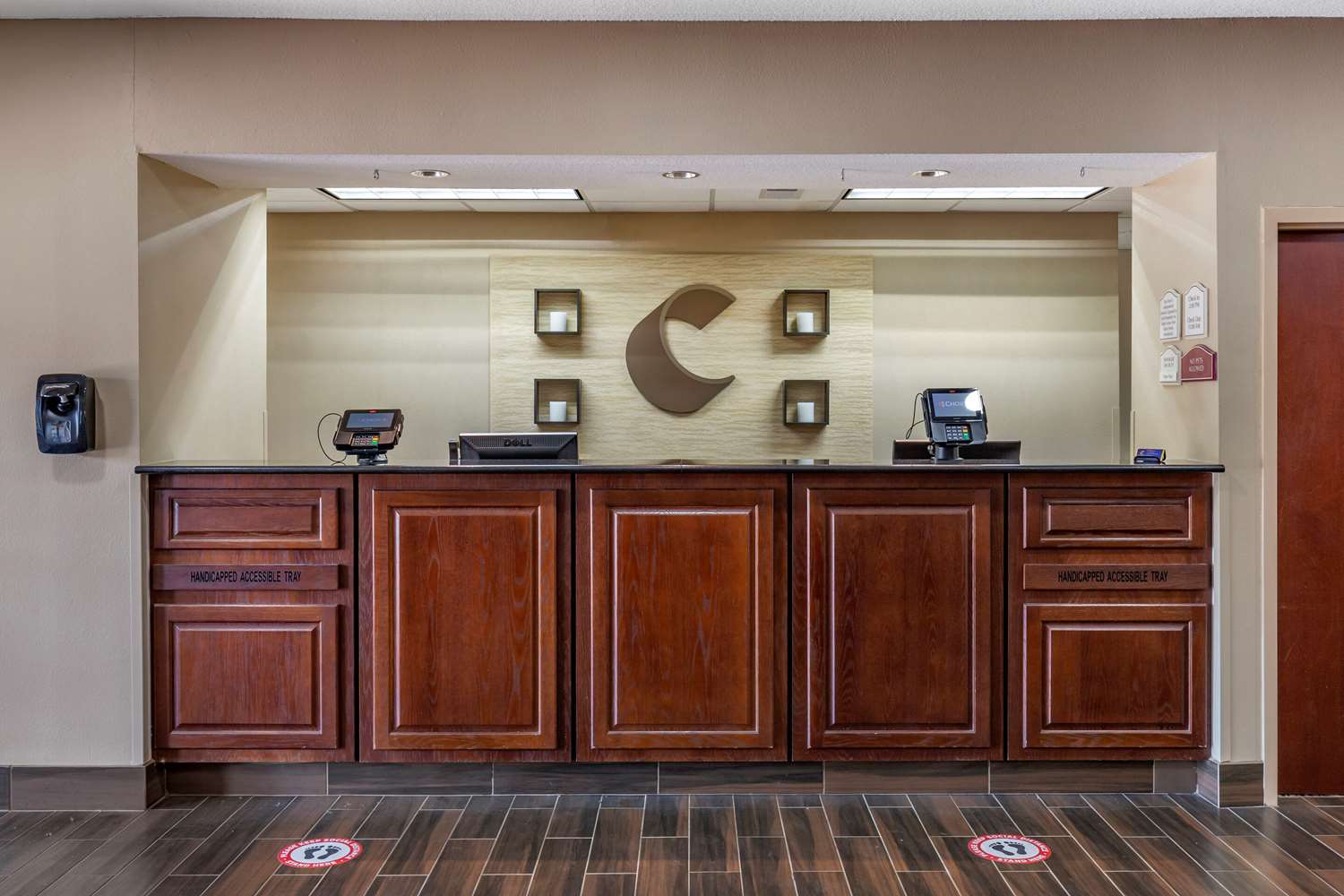 Comfort Inn Smithfield Near I-95 1/9