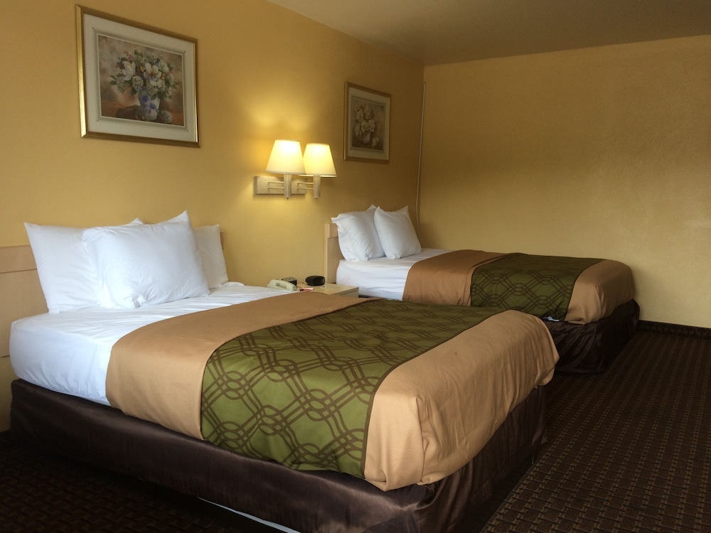 Econo Lodge Easton 39/61