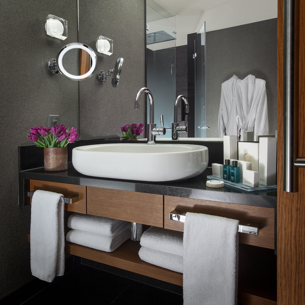 Burgenstock Hotel & Alpine Spa 88/90