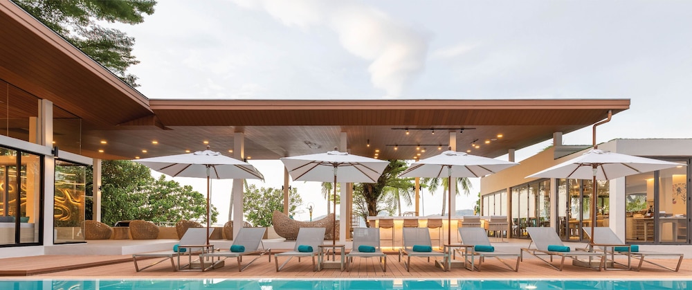 Liv Hotel Phuket Patong Beachfront 8/69