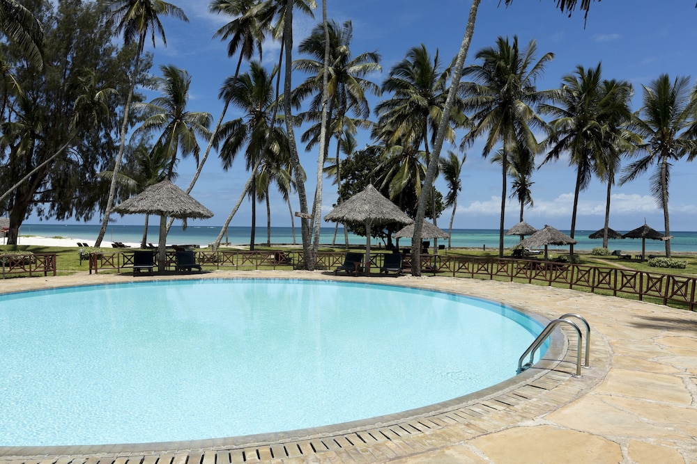 Neptune Paradise Beach Resort & Spa 18/47