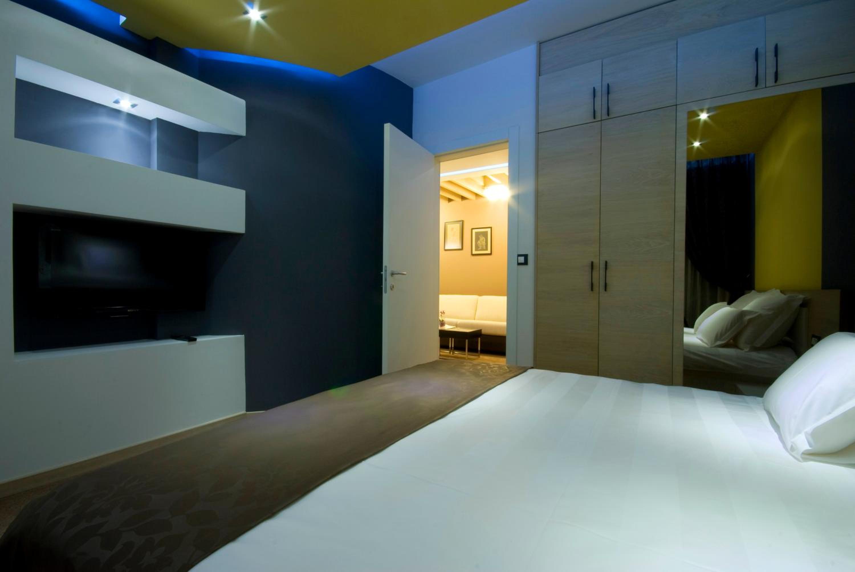 2 Bedrooms, Apartment