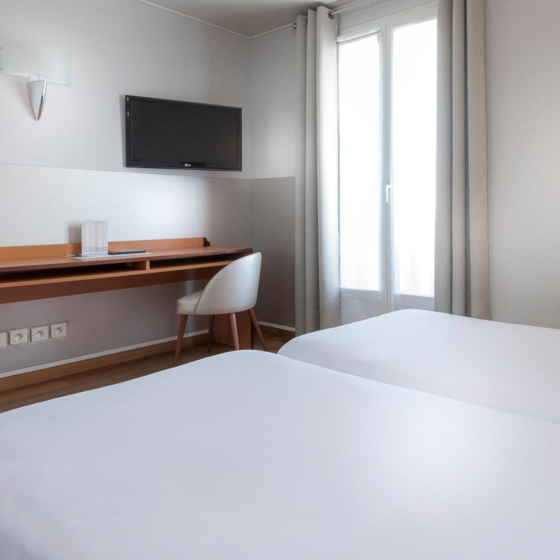 Parisian, Twin Beds, Hotel Du Lion 9/10