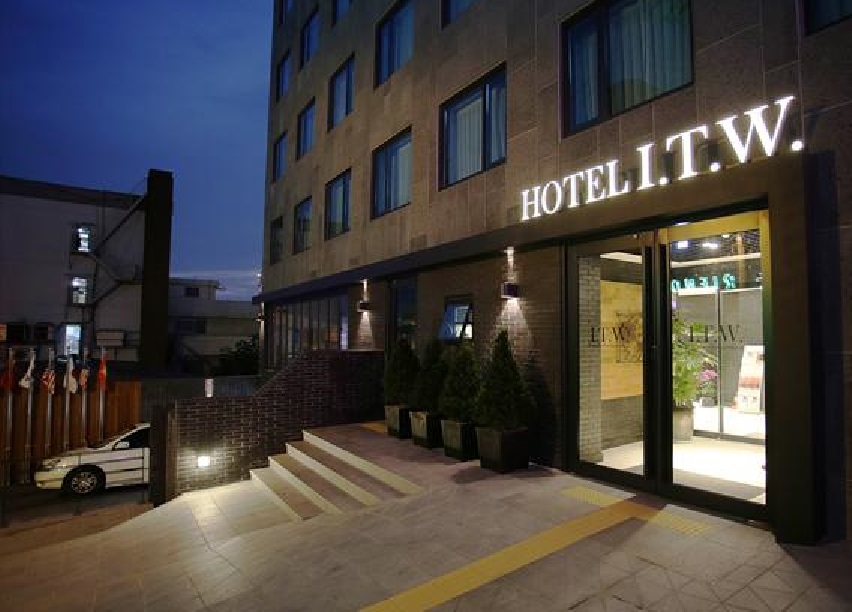 Nouvelle Seoul Itaewon 9/9