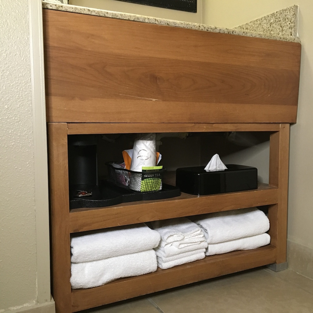 Comfort Inn & Suites Near Kino Sports Complex 5/58