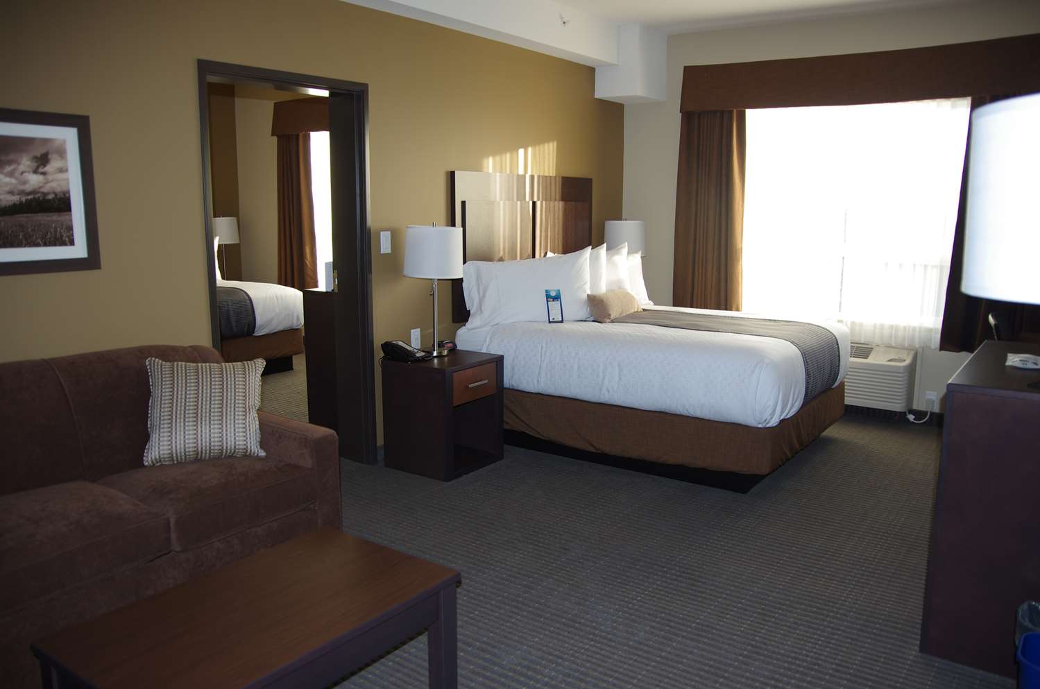 Suite, King and Queen Bed, Sofa