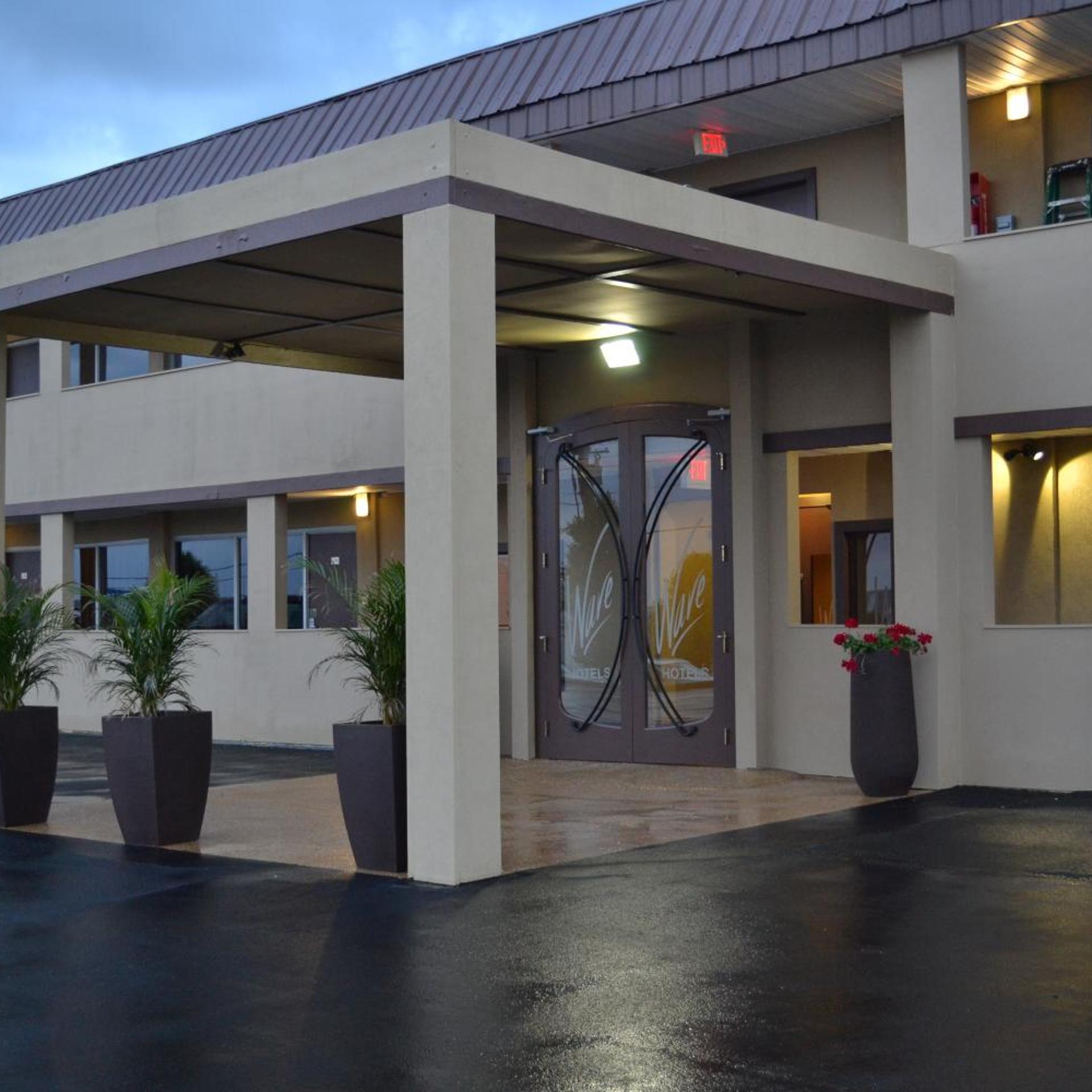 Wave Hotels 3/49