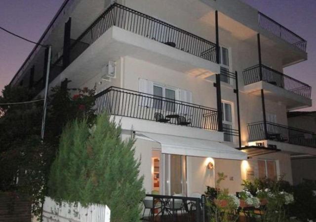 Hanioti Hotel 3/38