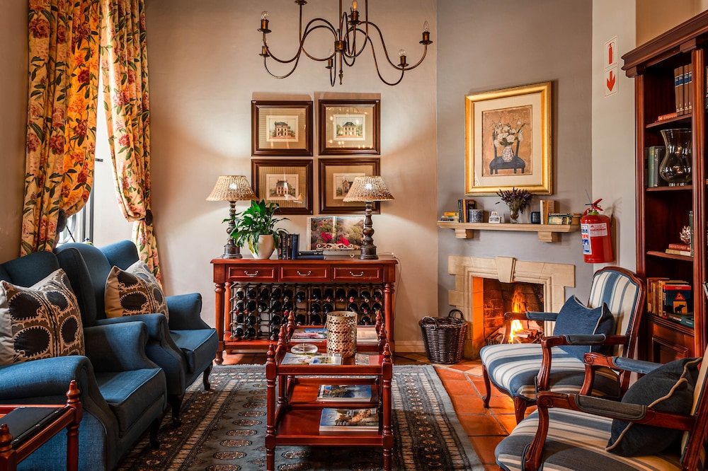 Van Der Stel Manor 25/50