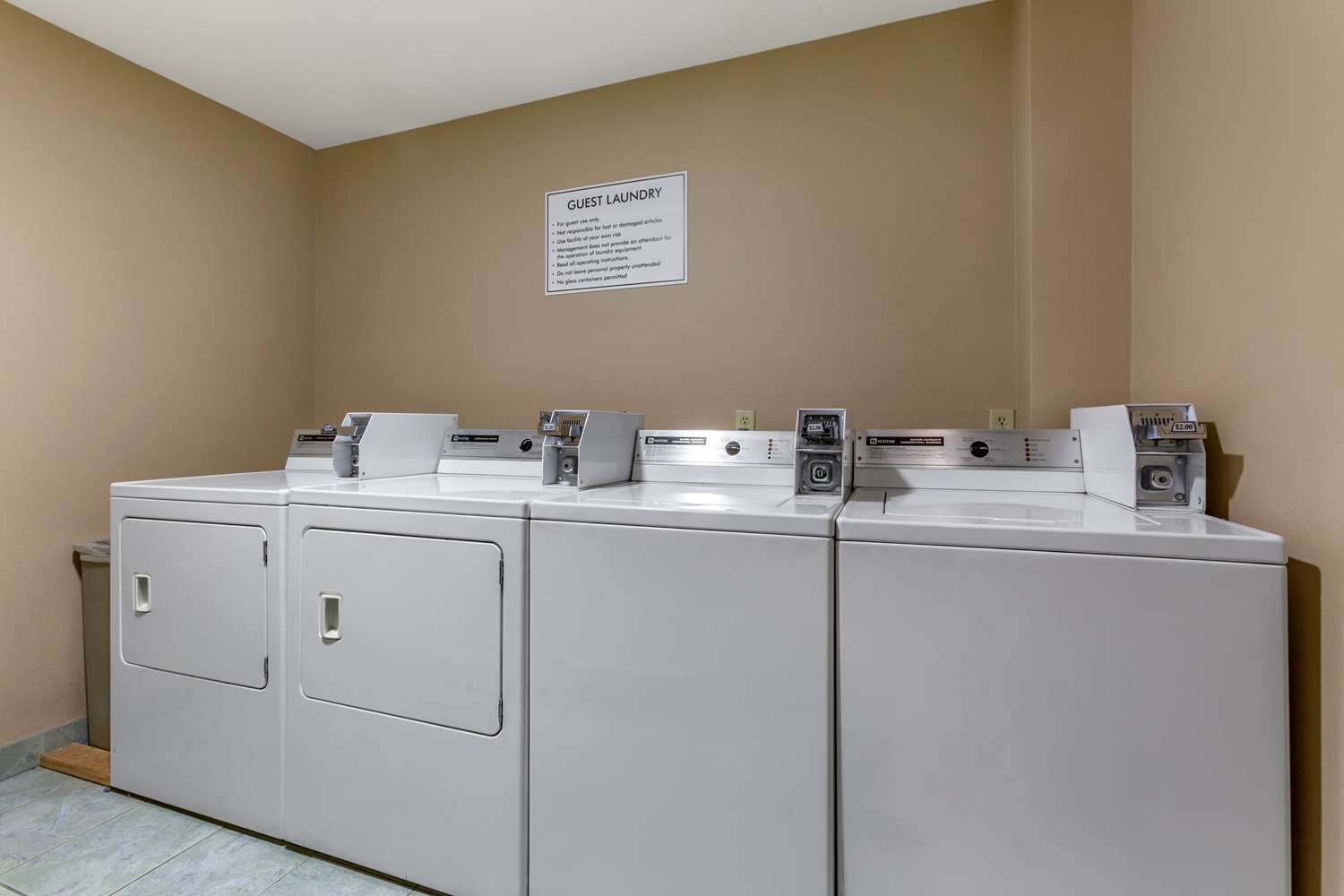 Comfort Inn and Suites Surprise Near Sun City West 12/55