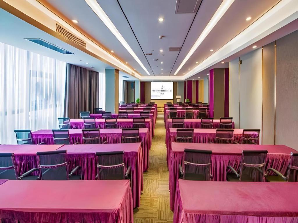Lavande Hotel (Jinbo Plaza, Konggang Avenue, Jiahe Wanggang Metro Station, Guangzhou) 32/44