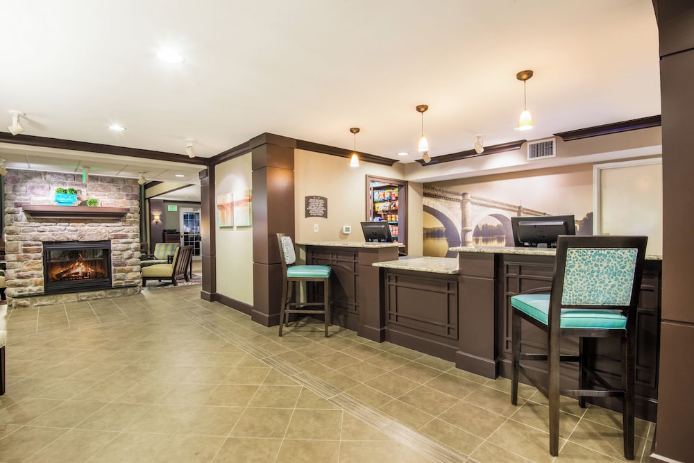 Staybridge Suites Allentown West 2/40