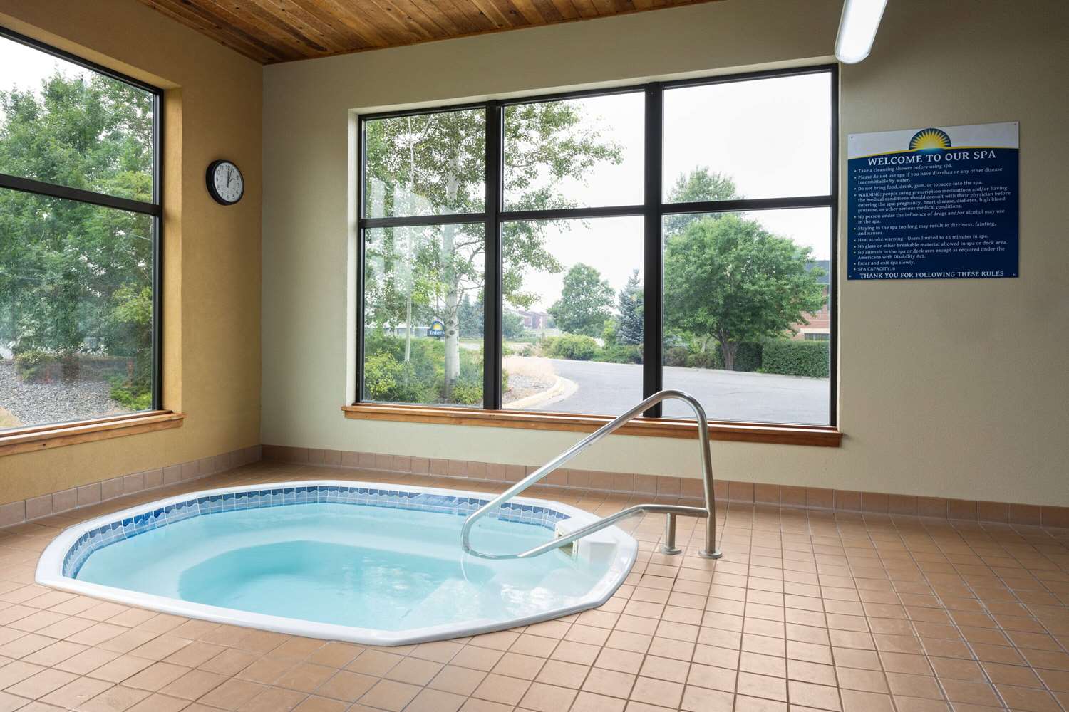 Days Inn & Suites by Wyndham Bozeman 15/29