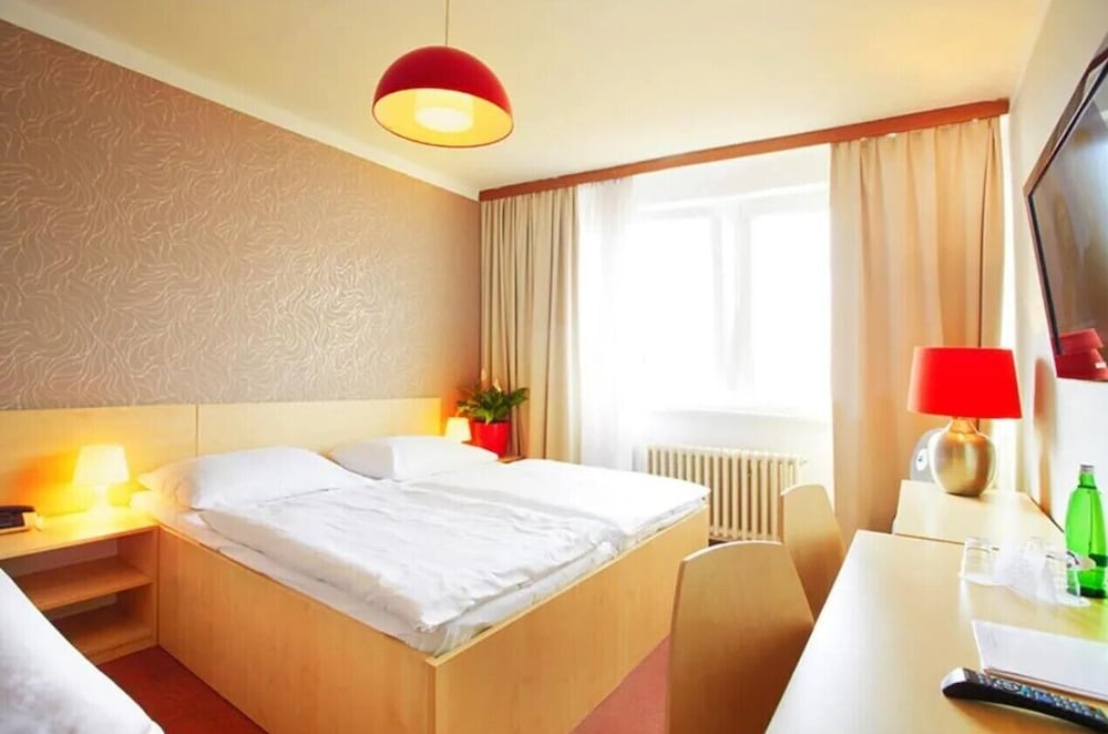 ECONOMY, DOUBLE BED