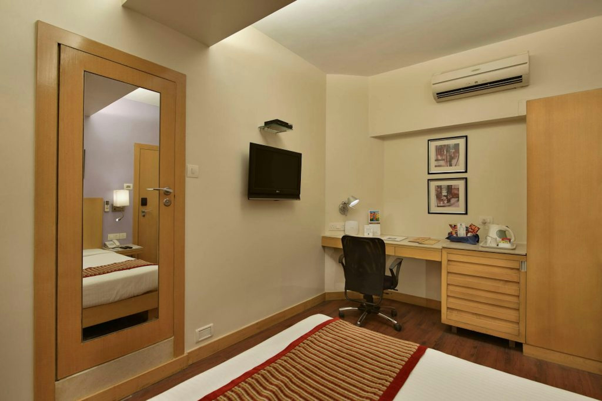Hotel Heritage 54/54