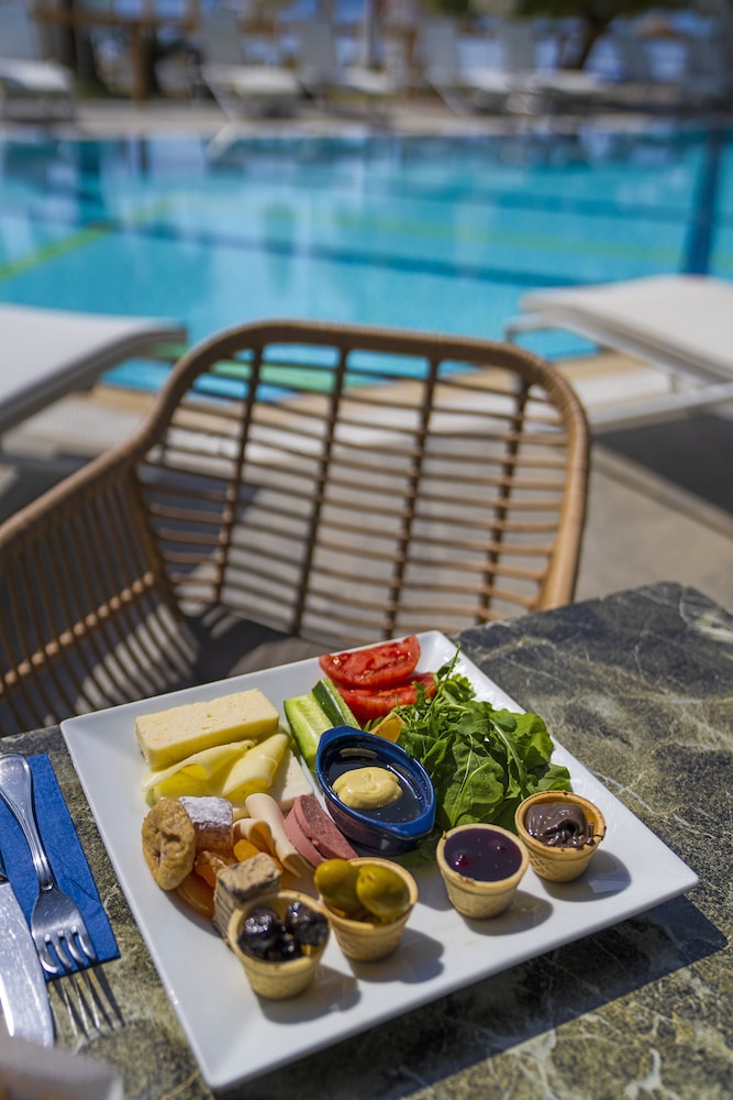 Cettia Beach Resort - Adults only 6/50