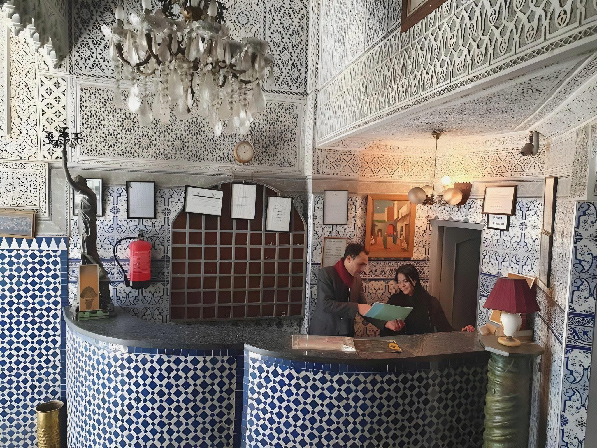 Hotel Du Louvre 6/19