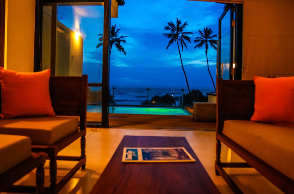 Grand Beach Wadduwa 25/42