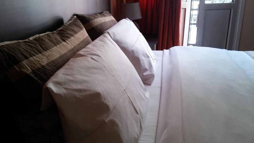 Alexandria Hotel 35/50