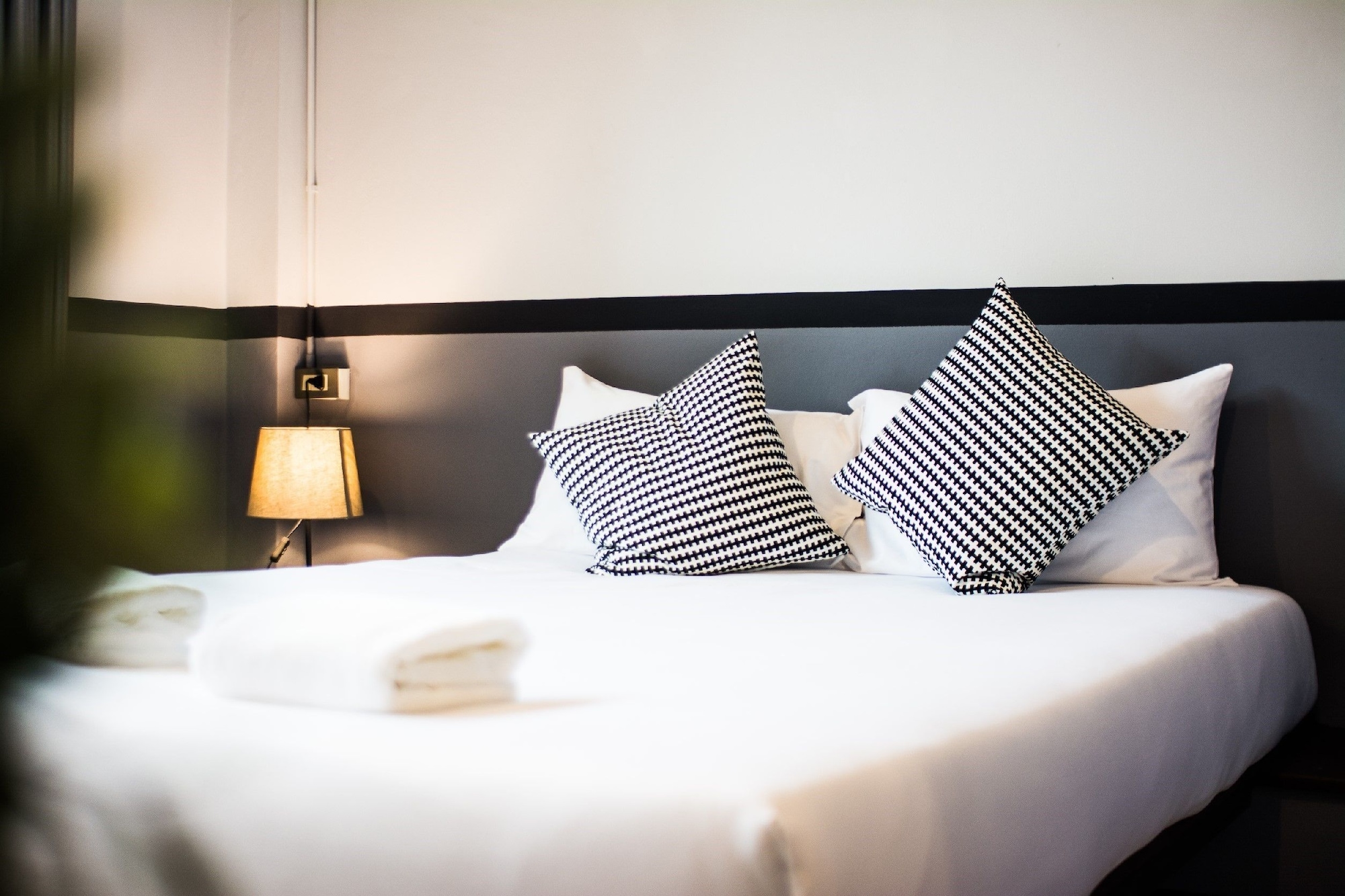 STANDARD, DOUBLE BED
