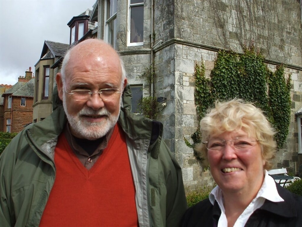 Carlton Seamill B&amp;B 14/50