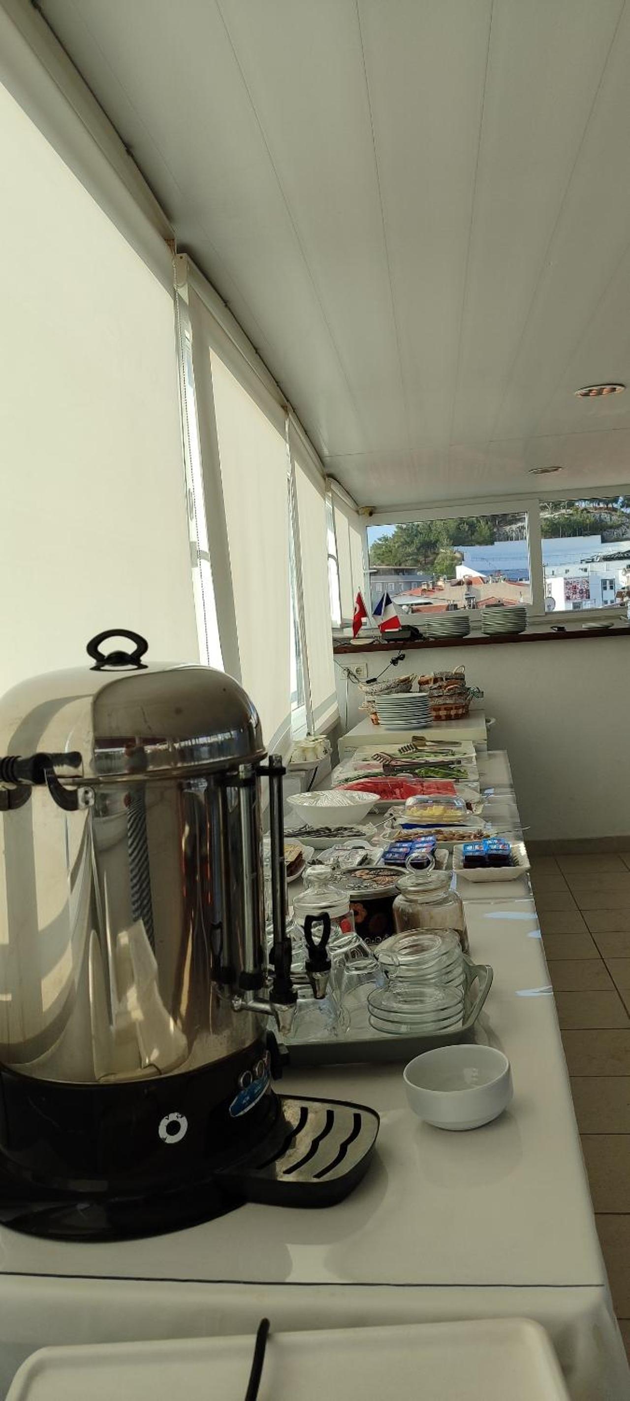 Bonapart Hotel 24/47