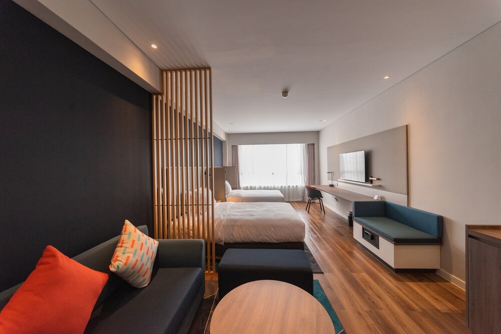 HOLIDAY INN EXPRESS Dongyang Hengdian 29/52
