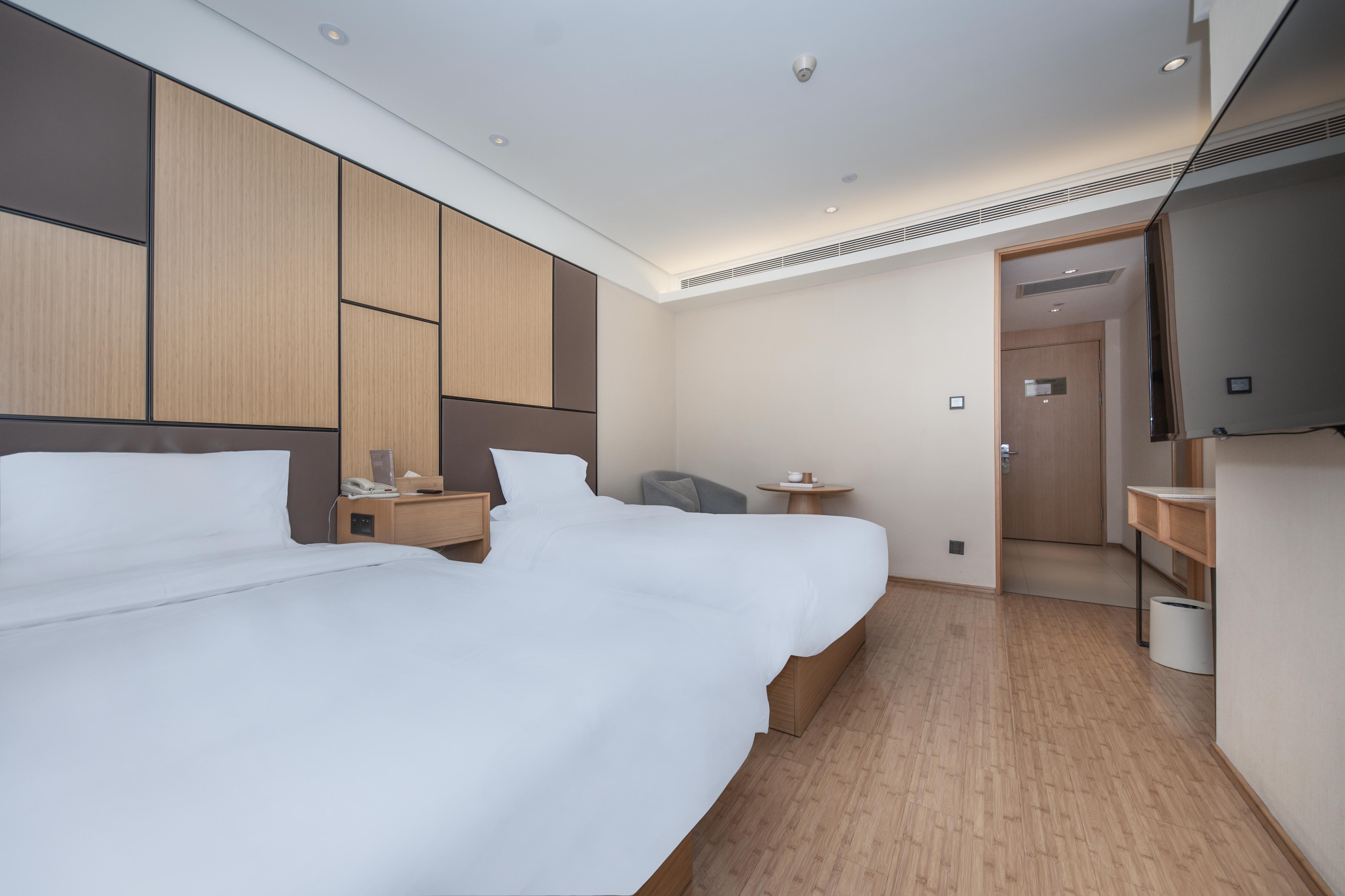 JI Hotel Hangzhou Wulin Square Wenhui Building 19/50