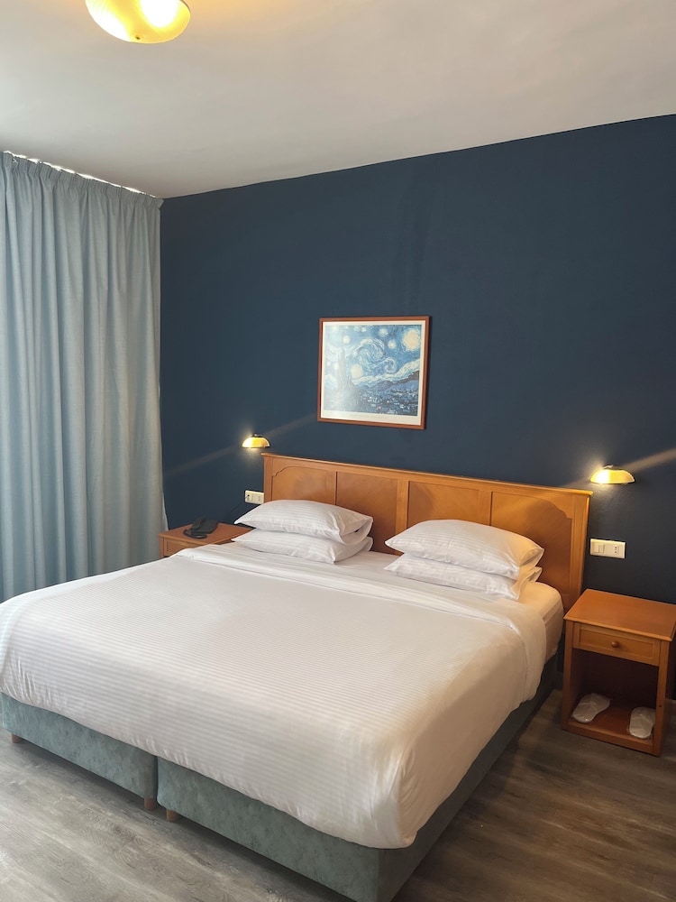 EL SHEIKH SUITES 20/60