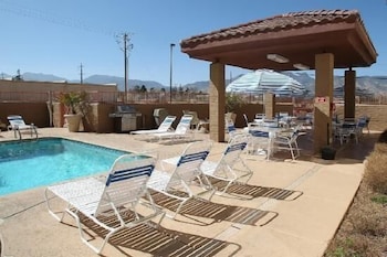 Garden Place Suites 24/61