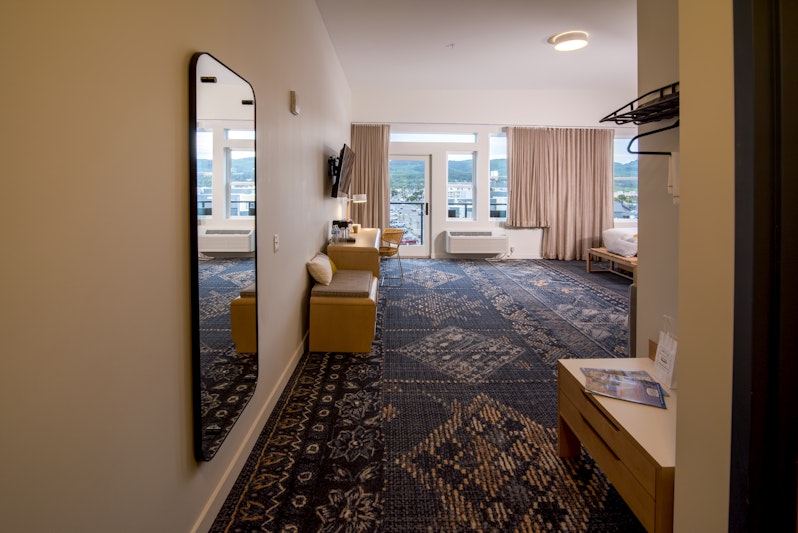 SaltLine Hotel 50/50