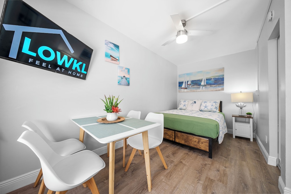 Beachside Garden Apartments By Lowkl 32/50