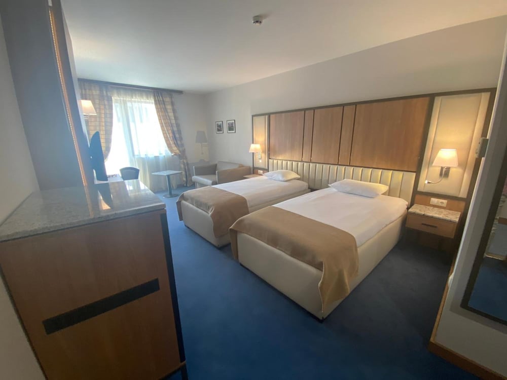 Legends Hotel 17/51