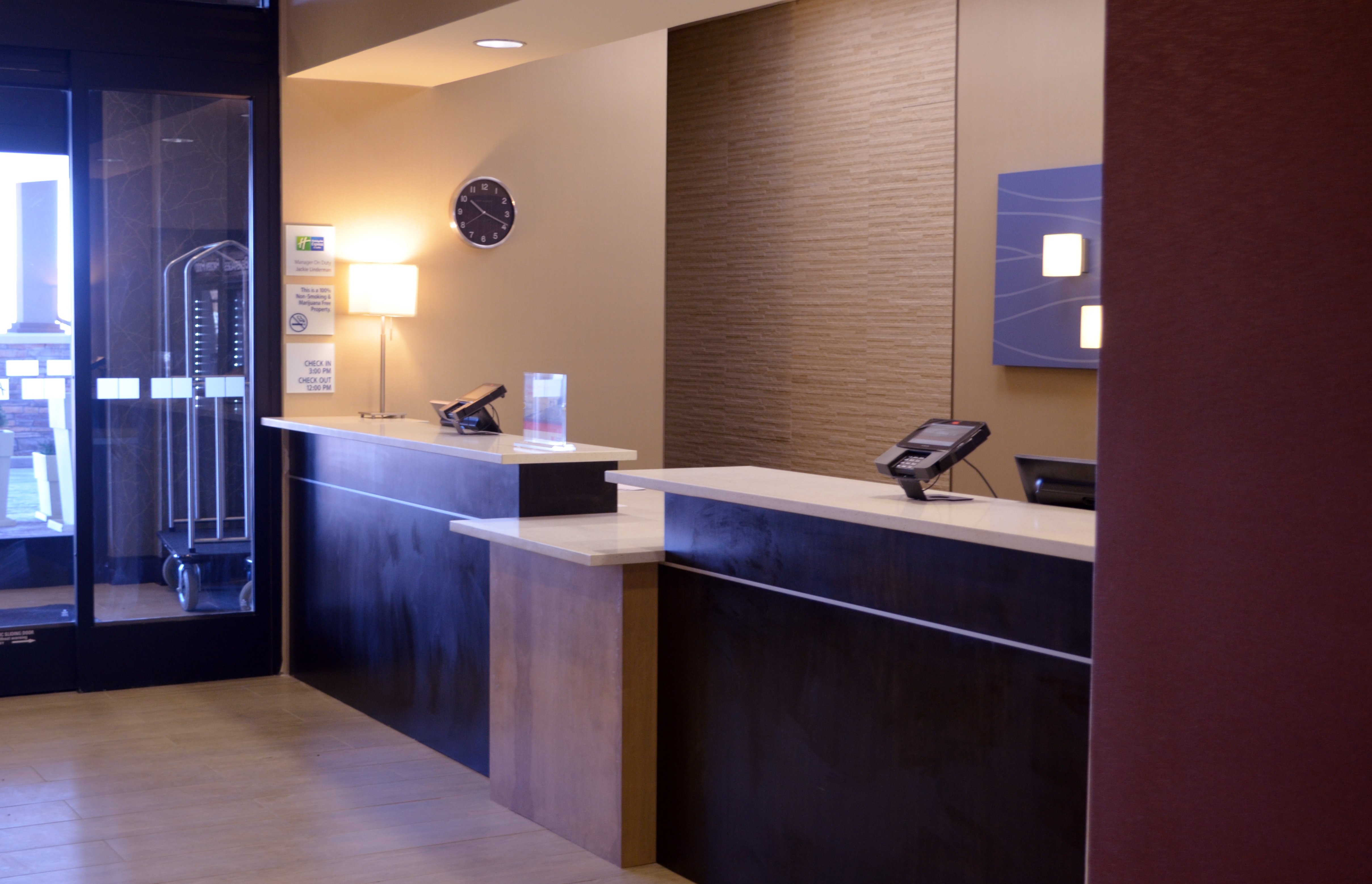Holiday Inn Express & Suites Denver South - Castle Rock 6/54